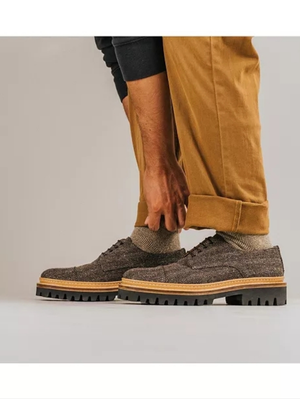Taft Men's The Country Cap-Toe Shoe with Lug Sole